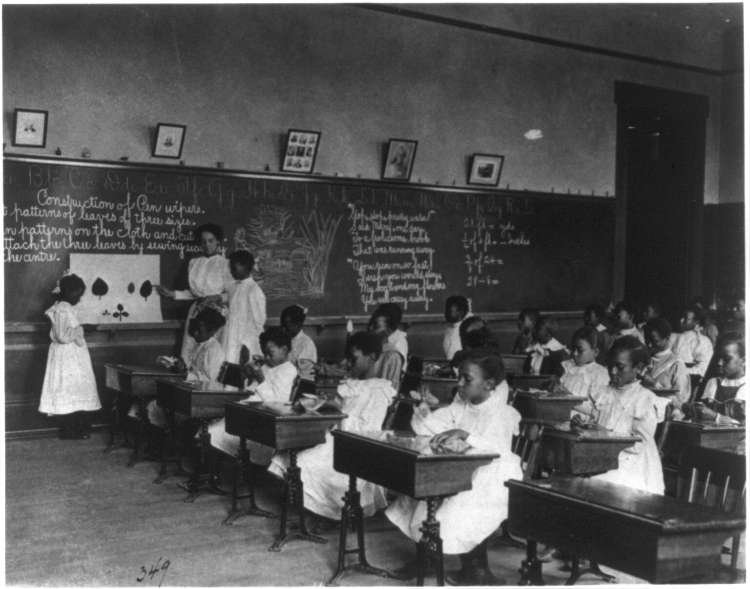 A Path to School for the Children of Lago Verde